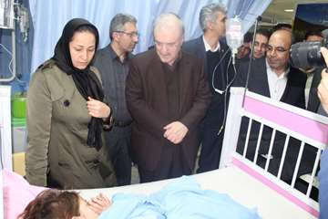 بازدید وزیر بهداشت از بیمارستان ولایت دامغان 